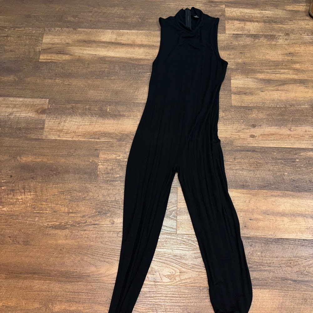 SHEIN Sleeveless Black Jumpsuit